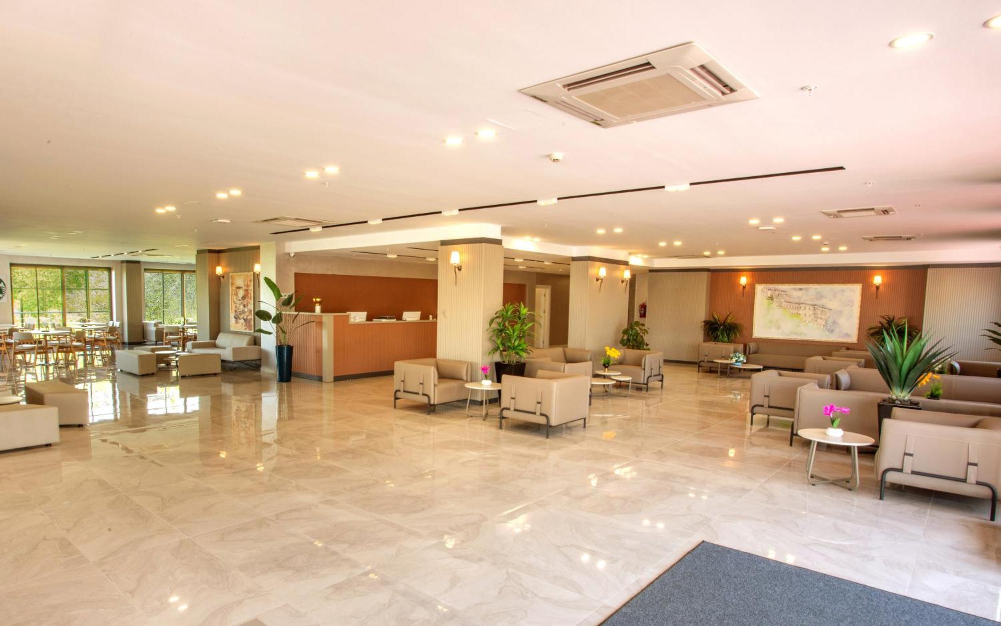 First Joy Hotel Trabzon Buitenkant foto