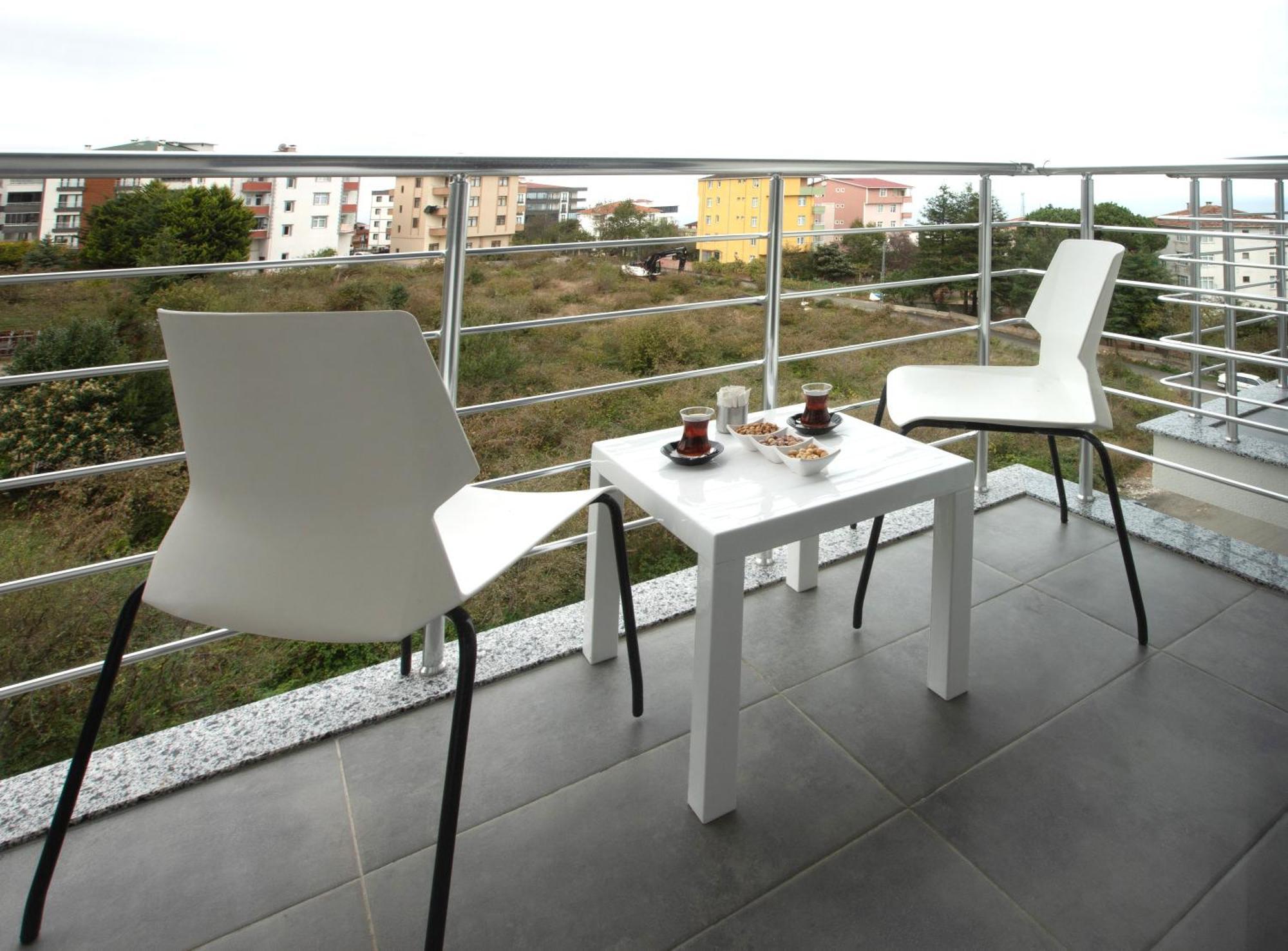First Joy Hotel Trabzon Buitenkant foto
