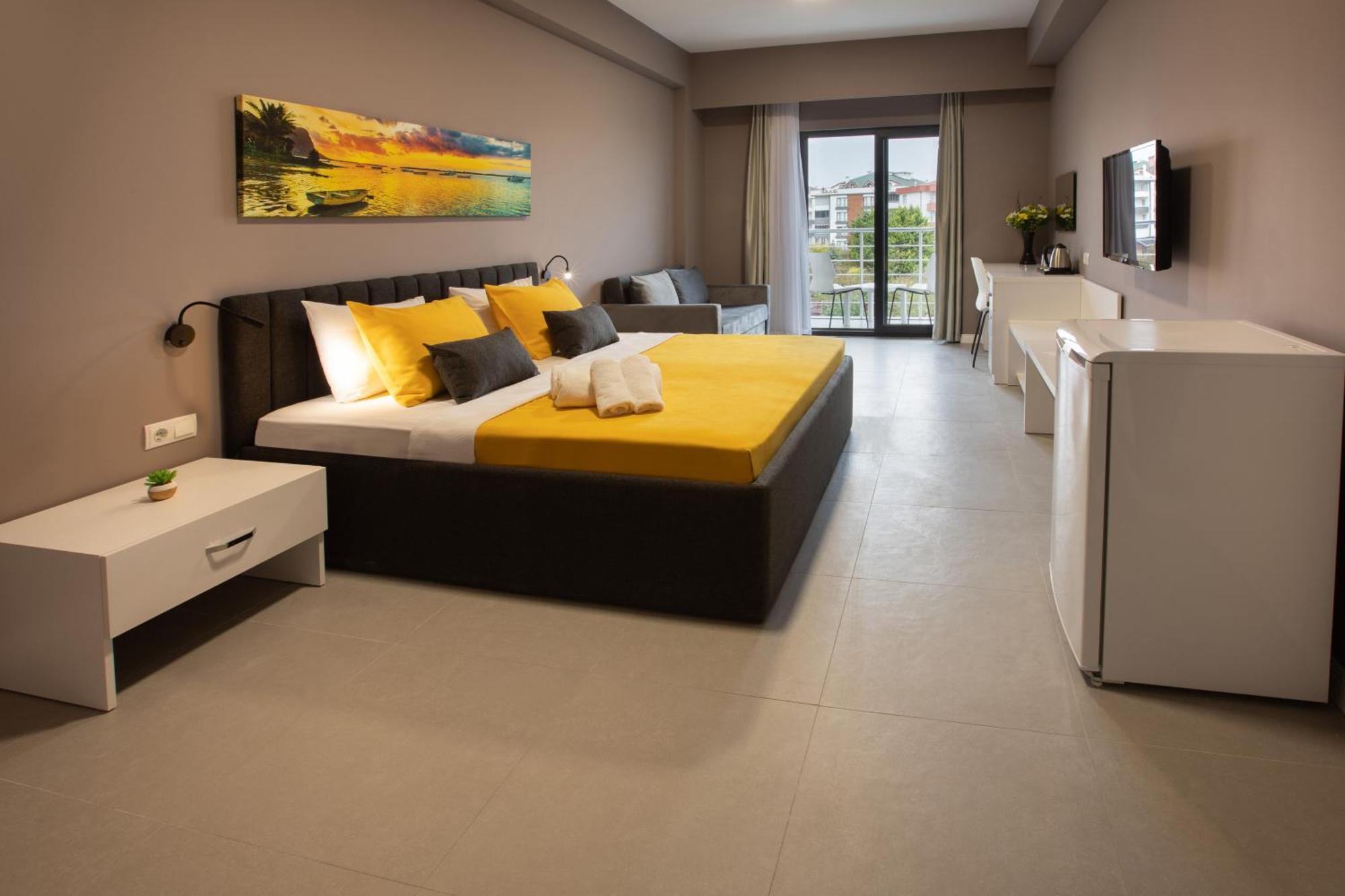 First Joy Hotel Trabzon Buitenkant foto