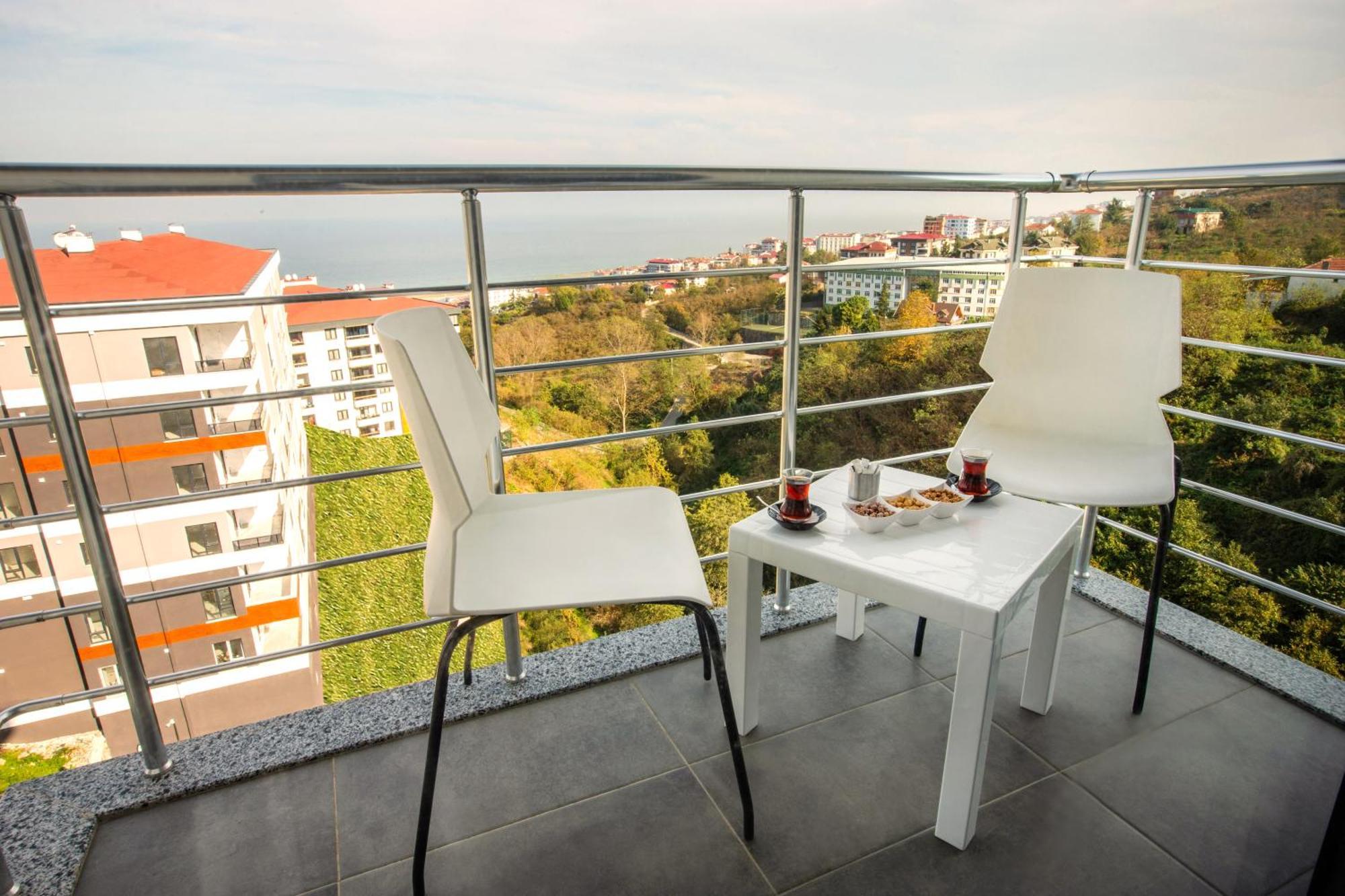 First Joy Hotel Trabzon Buitenkant foto