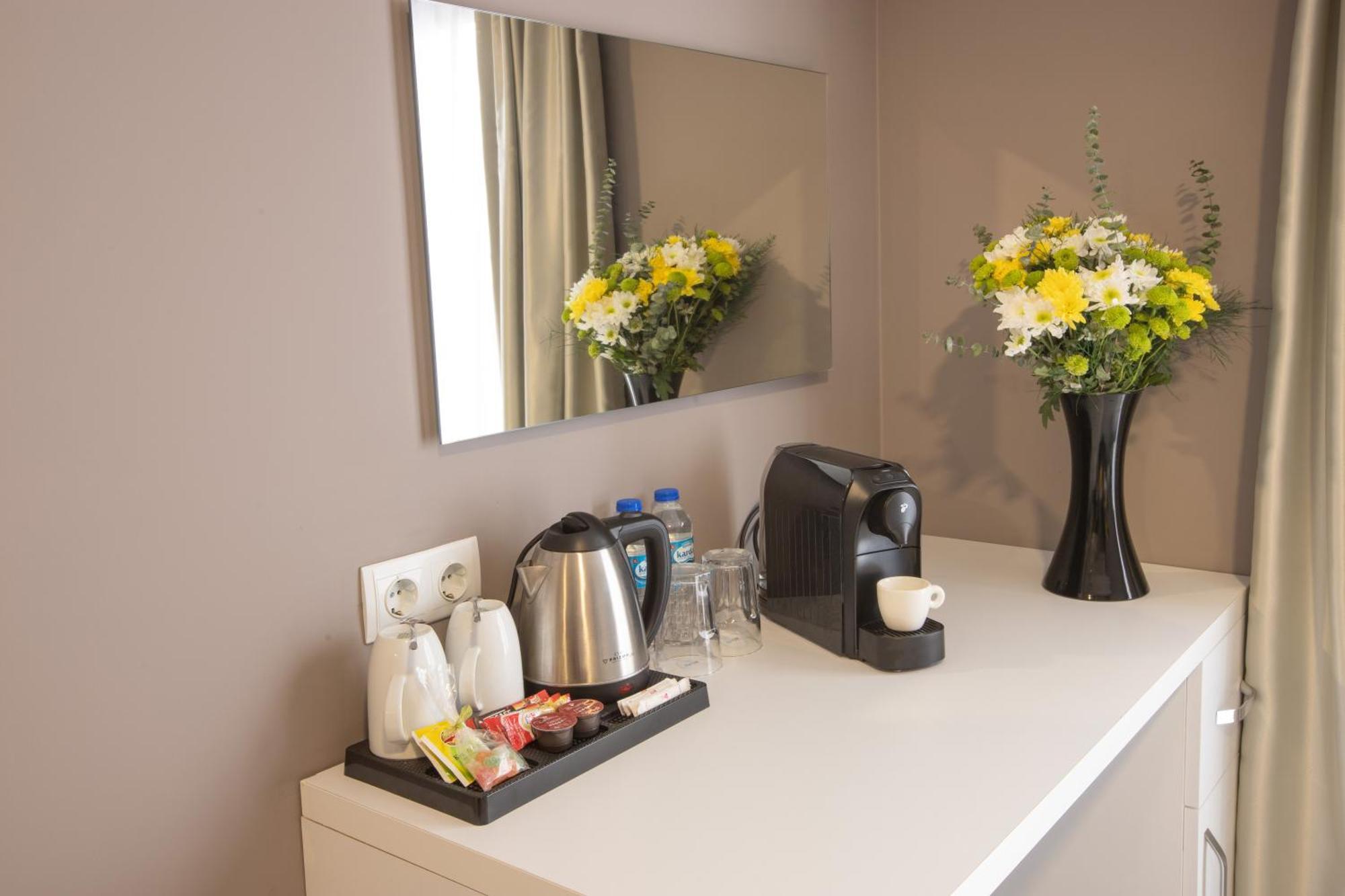 First Joy Hotel Trabzon Buitenkant foto