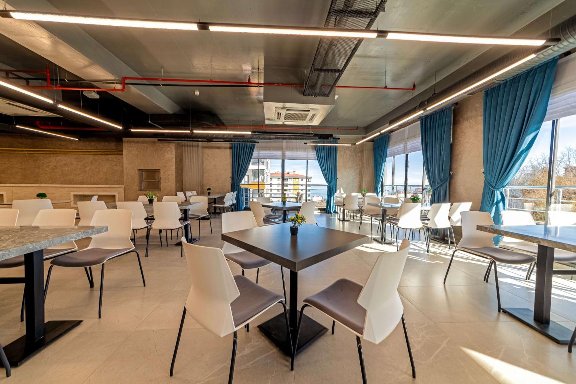 First Joy Hotel Trabzon Buitenkant foto