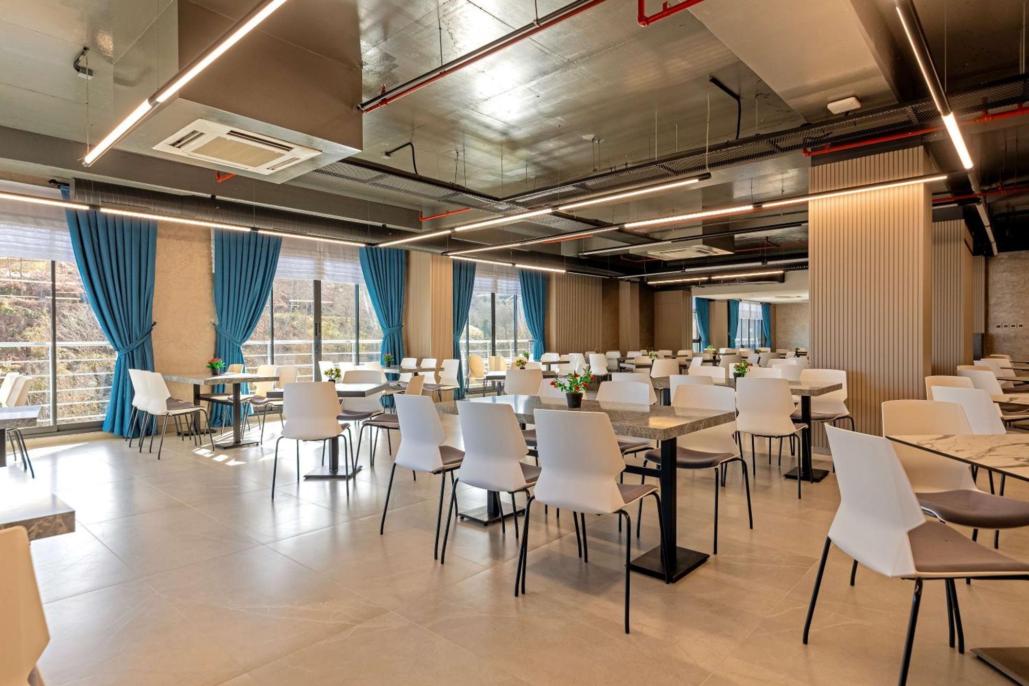 First Joy Hotel Trabzon Buitenkant foto